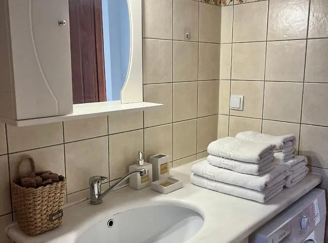 Cactus Apts. Chania (Crete)